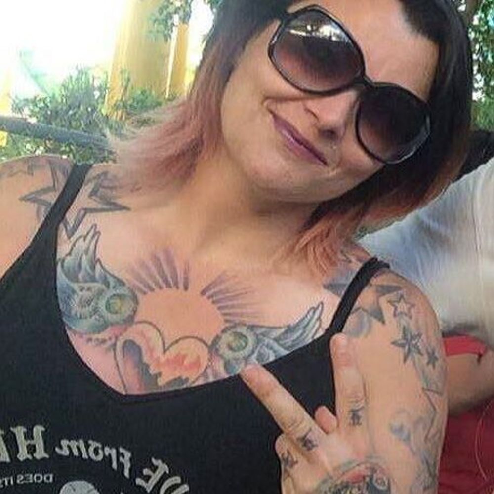 Meet your Posher, Desda